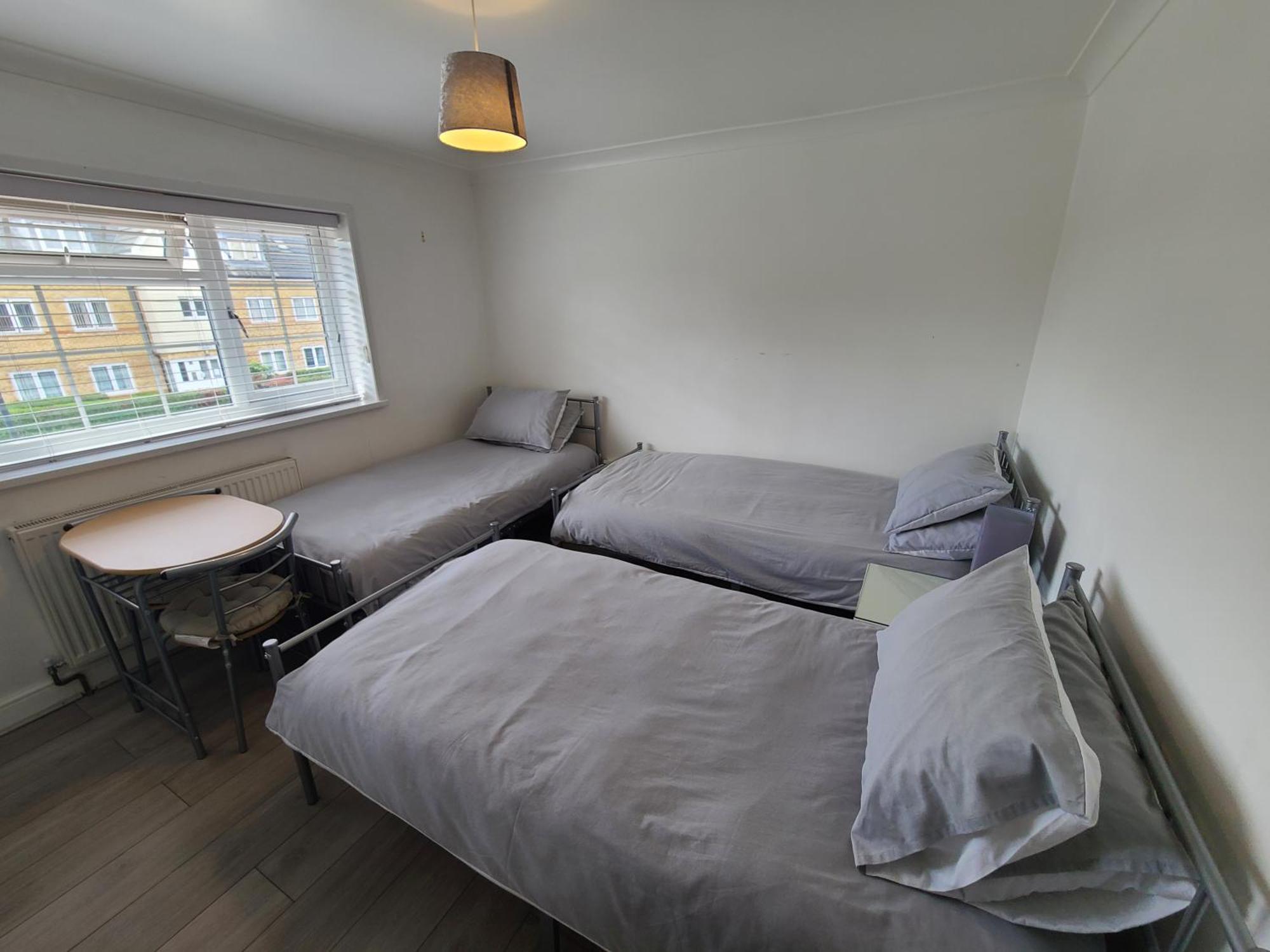 Gatwick Rooms-Travel Service-Airport Parking Ifield Dış mekan fotoğraf